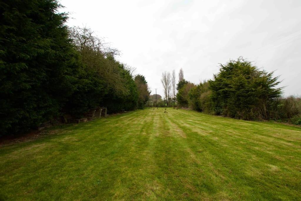 Spacious 5 Bed In The Countryside, Close To Frinton-On-Sea Kirby Cross Eksteriør billede
