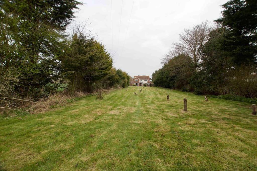 Spacious 5 Bed In The Countryside, Close To Frinton-On-Sea Kirby Cross Eksteriør billede