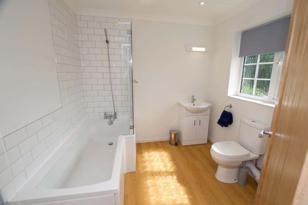 Spacious 5 Bed In The Countryside, Close To Frinton-On-Sea Kirby Cross Eksteriør billede