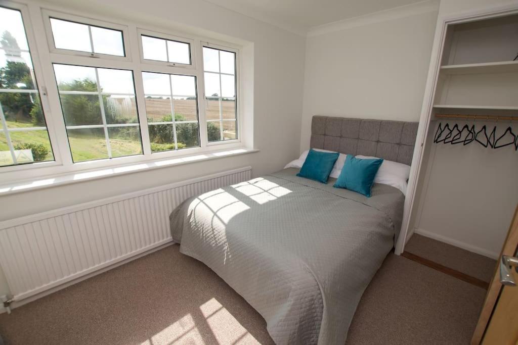 Spacious 5 Bed In The Countryside, Close To Frinton-On-Sea Kirby Cross Eksteriør billede