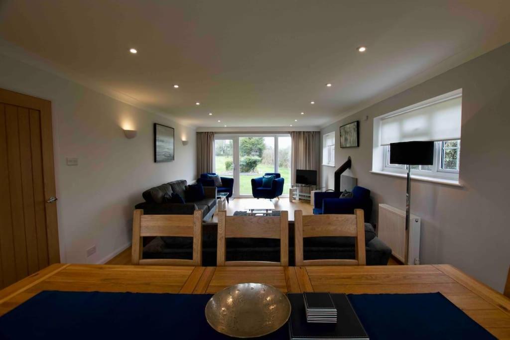 Spacious 5 Bed In The Countryside, Close To Frinton-On-Sea Kirby Cross Eksteriør billede
