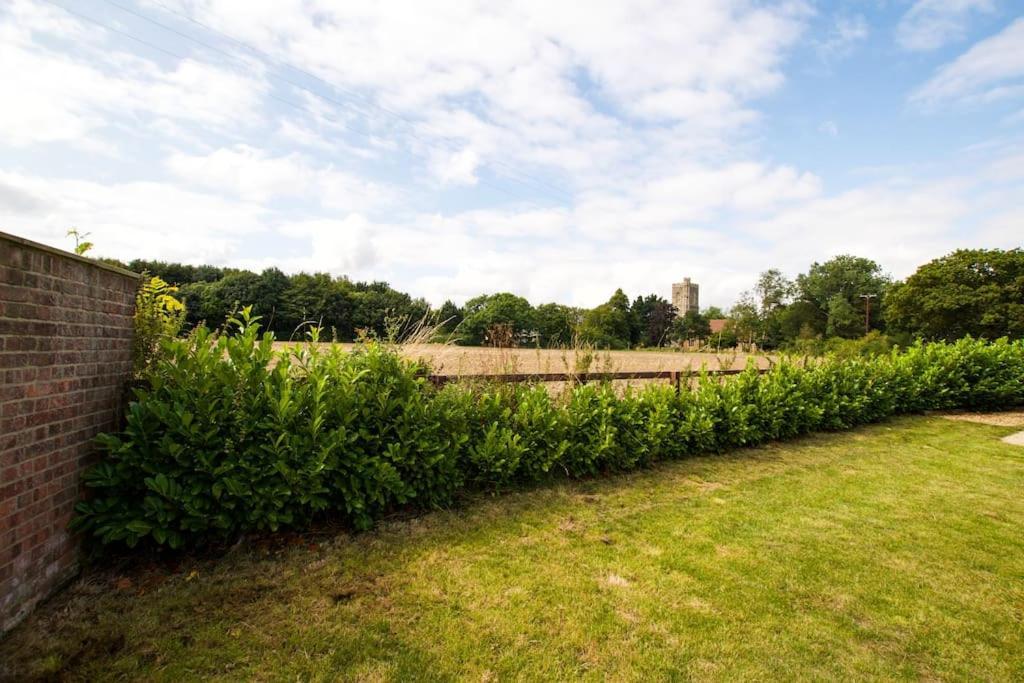 Spacious 5 Bed In The Countryside, Close To Frinton-On-Sea Kirby Cross Eksteriør billede